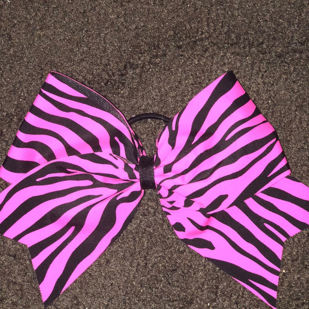 Cheer Bow